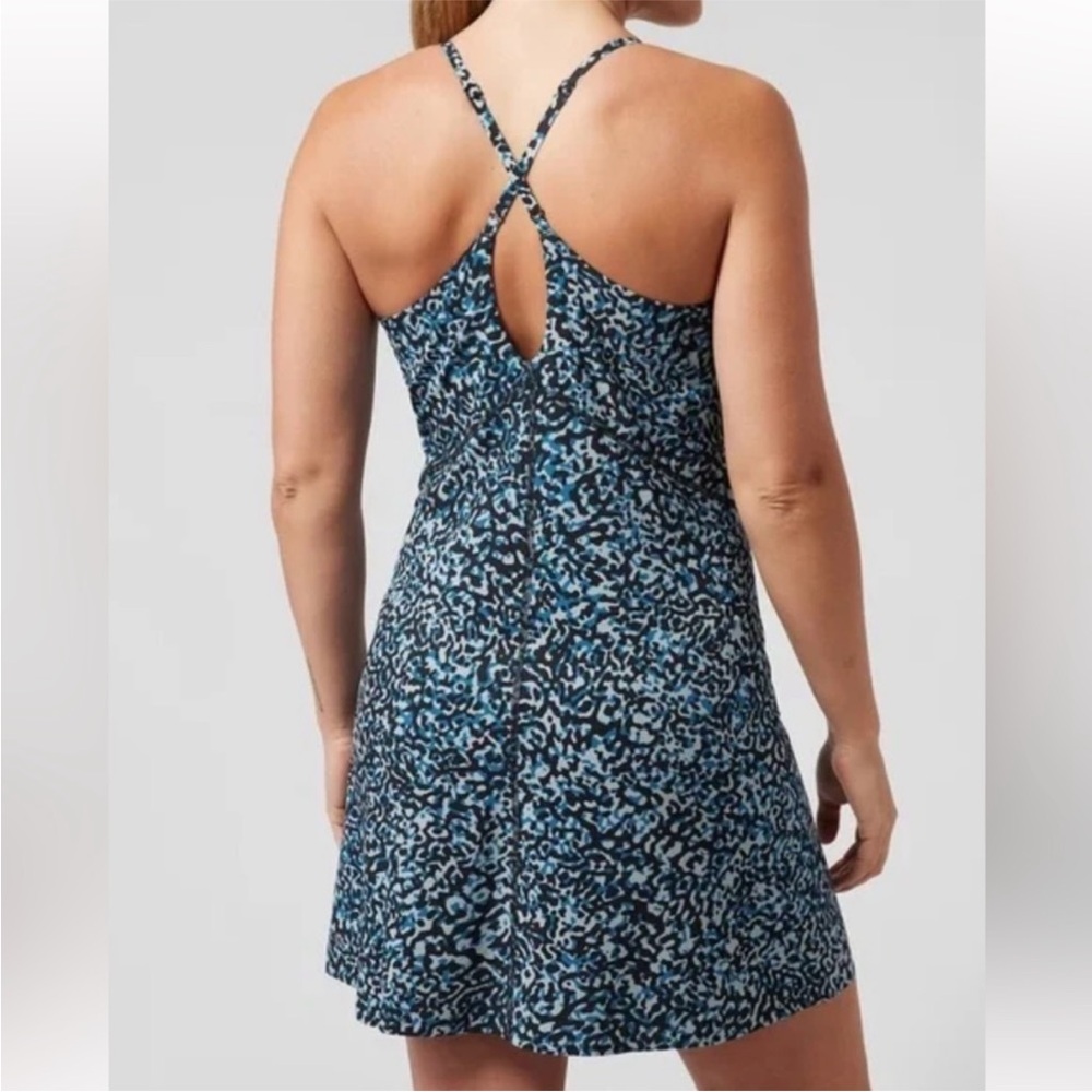 Athleta Infinity Dress in Clouded Leopard Blue